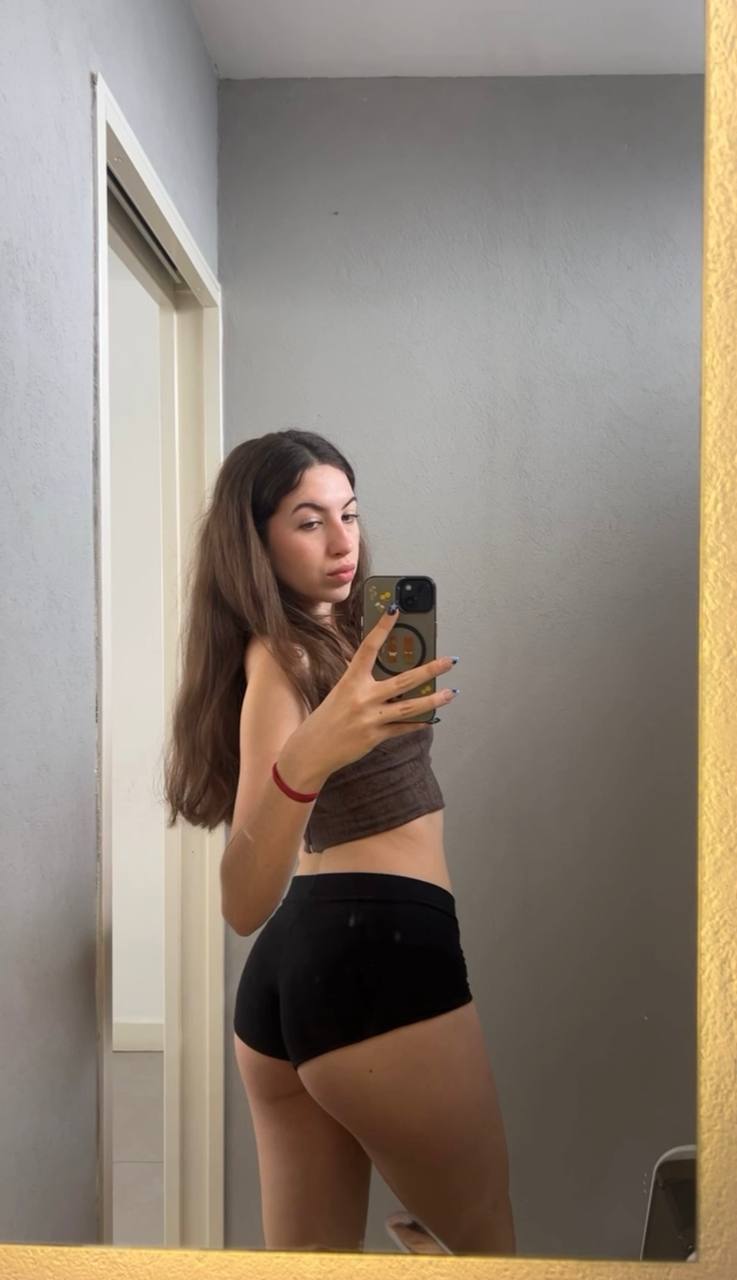 Amber in her underwear in Taizhou