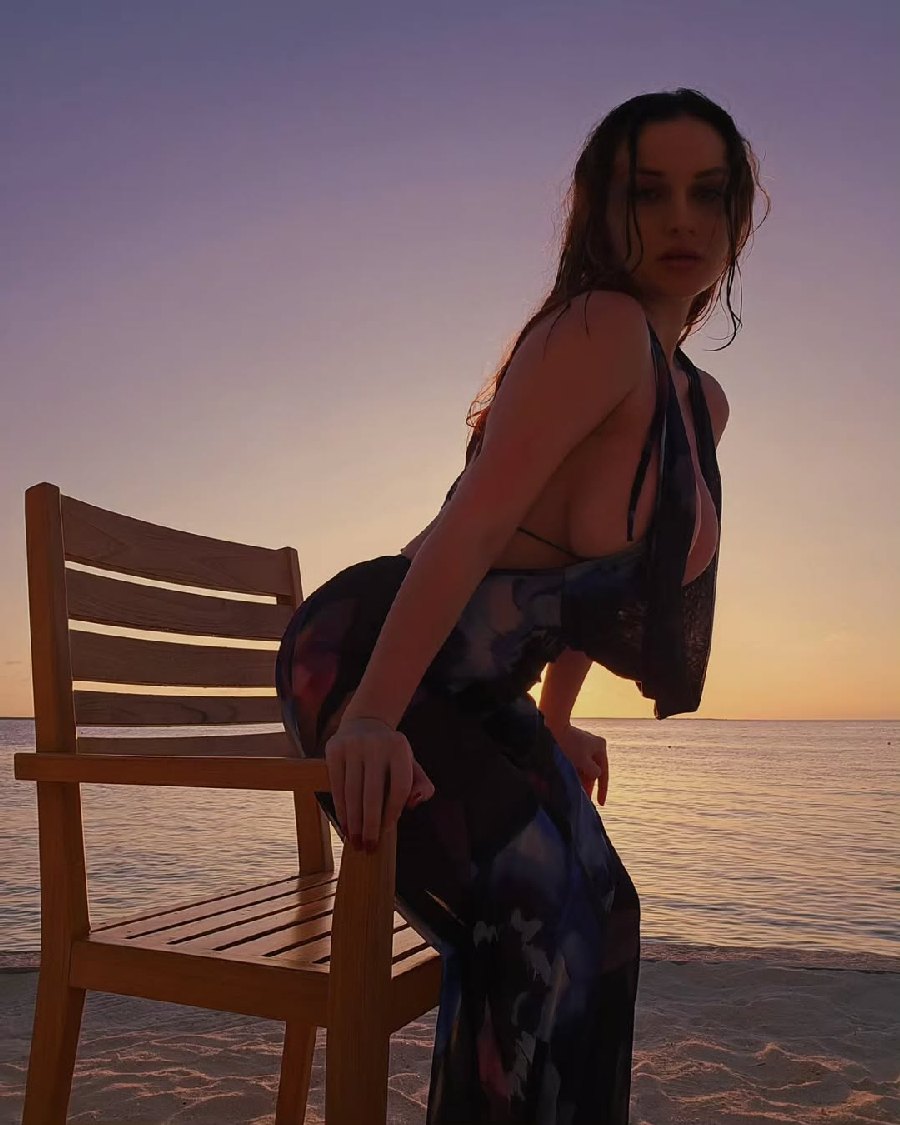 Sexy girl Miranda Faith nude in Taizhou