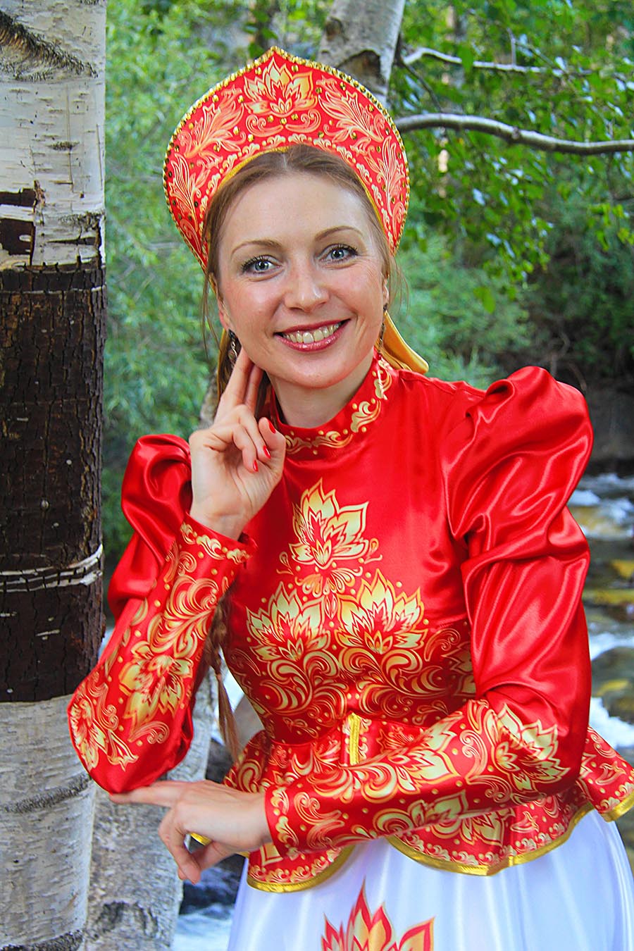 Women in Slavic costumes in Taizhou