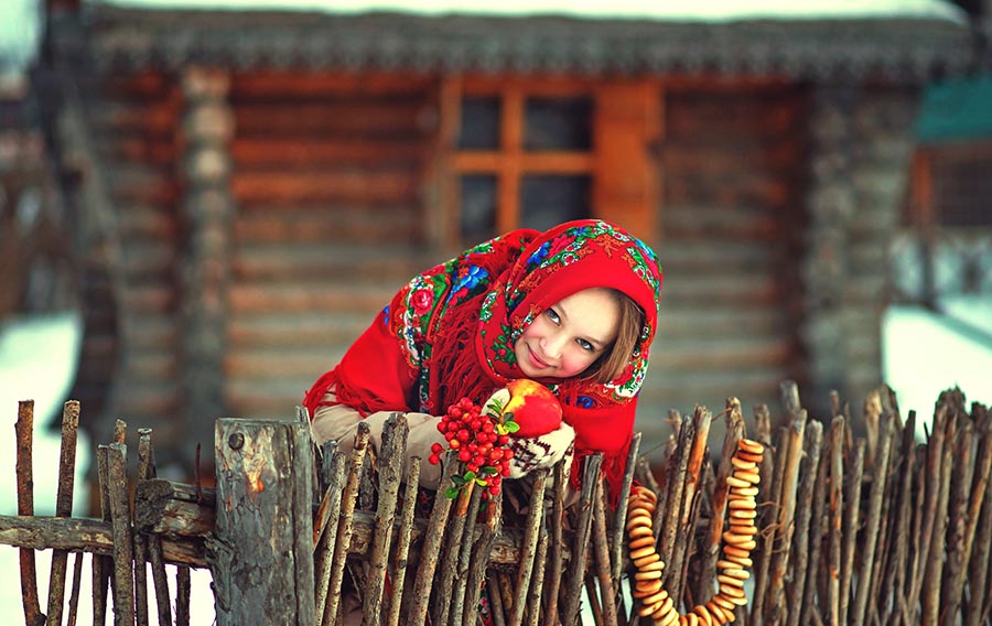 Sexy girl Women in Slavic costumes in Taizhou