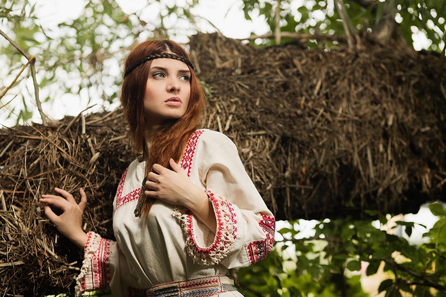 Women in Slavic costumes in Taizhou