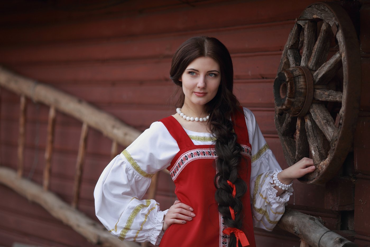 Girls in Slavic costumes in Taizhou